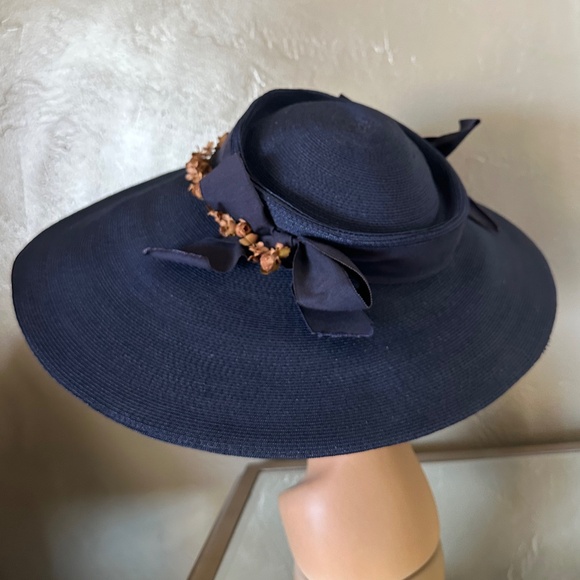 HEAVENLY 1950s\' NAVY WIDE BRIM HAT + BOWS & TAN FABRIC FLOWERS main image 9